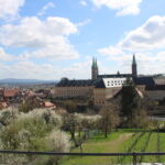 Blick vom Ostplateau zum Dom und zur Residenz